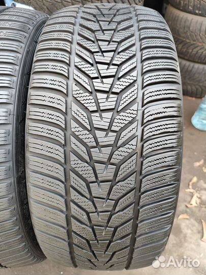 Hankook Winter I'Cept Evo 3 W330 245/40 R20 и 275/35 R20 102W