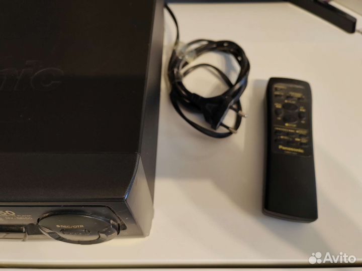 Видеомагнитофон panasonic