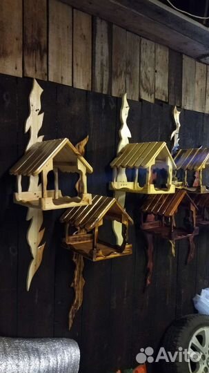 Кормушки для птиц и для белок