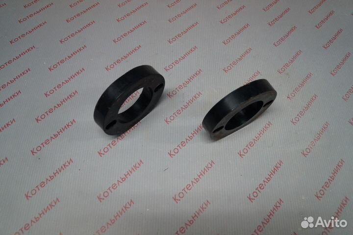 Nissan 56210-0M525 Проставки задних амортизаторов