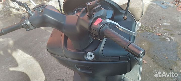 Продаю макси- скутер Suzuki Burgman 250