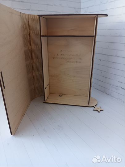 Подарочная коробка для вина и коньяка