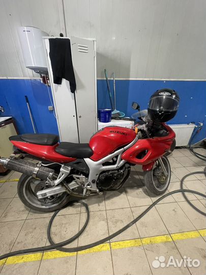 Suzuki SV400s
