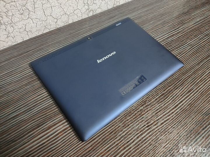 Планшет Lenovo 10