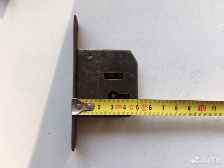 Мебельные замки с ключами