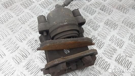 Суппорт тормозной передний правый skoda octavia A7 (HUK19N701)