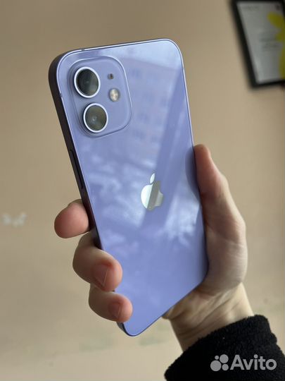 iPhone 12, 64 ГБ