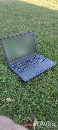 Lenovo thinkpad x250/i5/8gb/240gbss/12