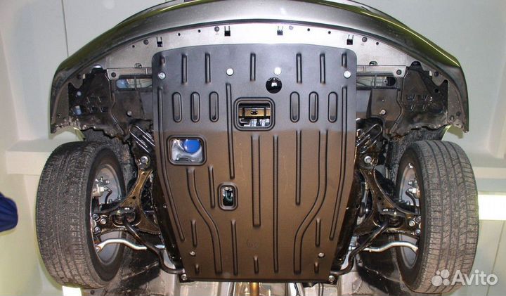 Установка защиты картера Mits. Pajero 2002-2006