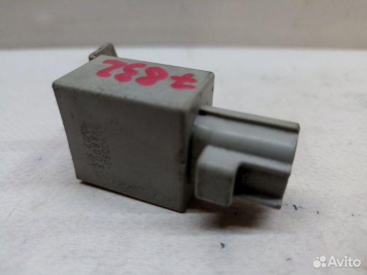 Конденсатор Toyota Avensis ZZT251 1ZZ-FE 2008