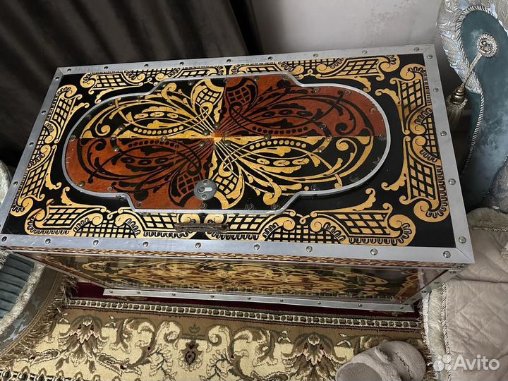 Сундук деревянный старинный