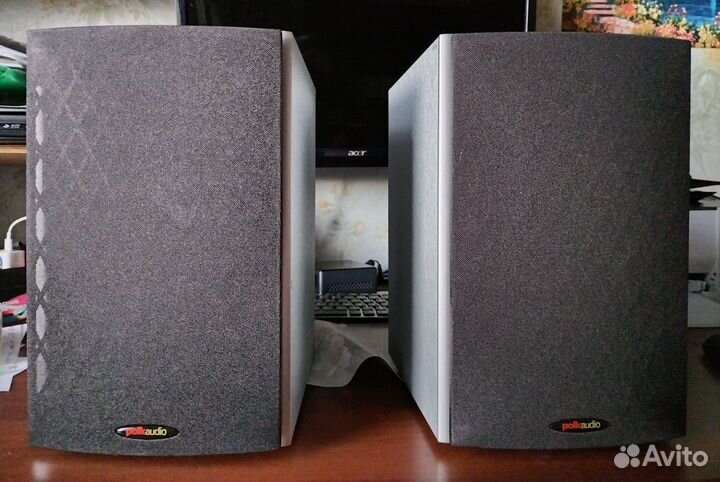 Polk Audio monitor 30