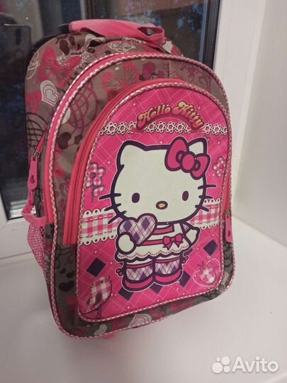 Чемодан рюкзак на колесах детский