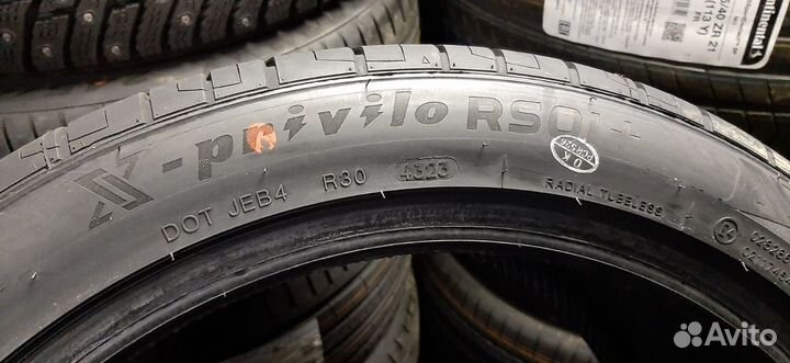 Tracmax X-Privilo RS01+ 275/40 R20 и 315/35 R20 110Y