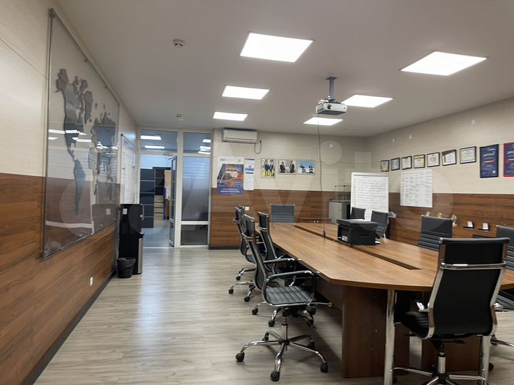 Производство отапливаемое с кран-балками, 2800 м²