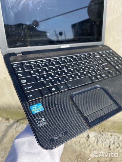 Шустрый ноутбук Toshiba на i3