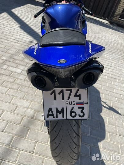 Yamaha r1