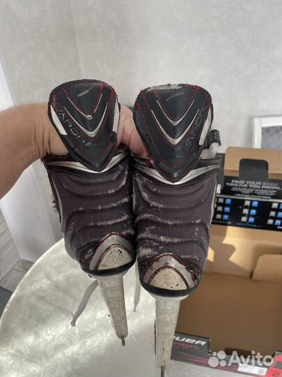Хоккейные коньки bauer