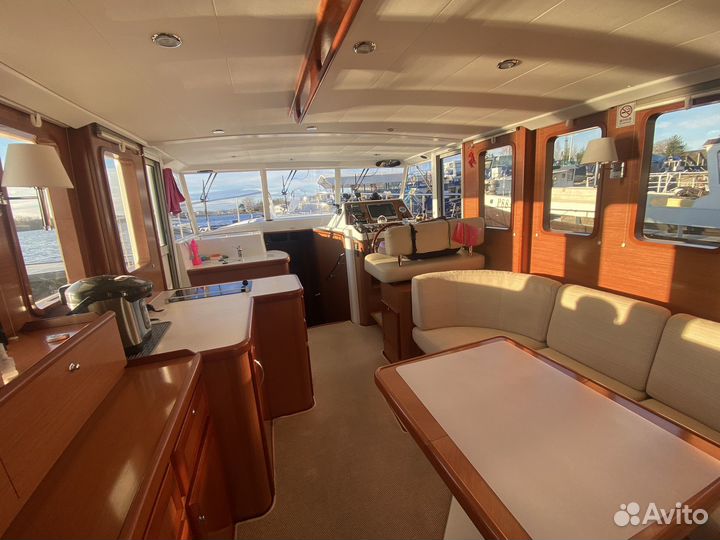 Beneteau Swift Trawler 42