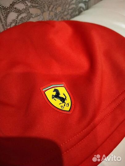 Красная шапочка #Ferrari red / Rosso Corsa