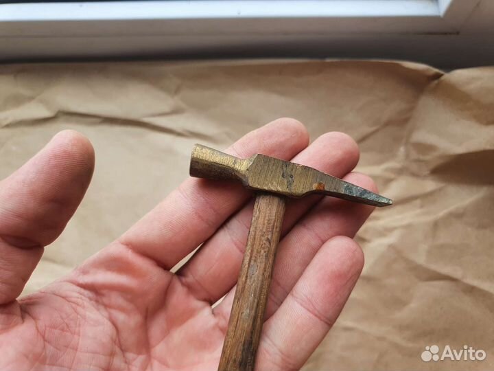 Ювелирный бронзовый молоточек