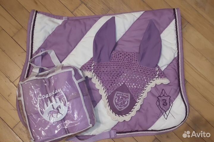 Амуниция для лошади. Вальтрап, бинты, ушки