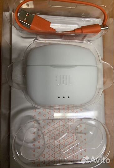 Беспроводные наушники jbltune 215 tws