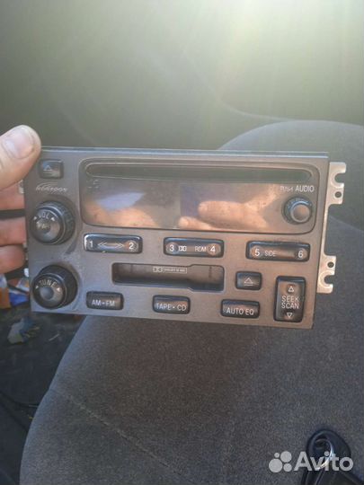 Магнитола и усилитель с рамкой санта фе