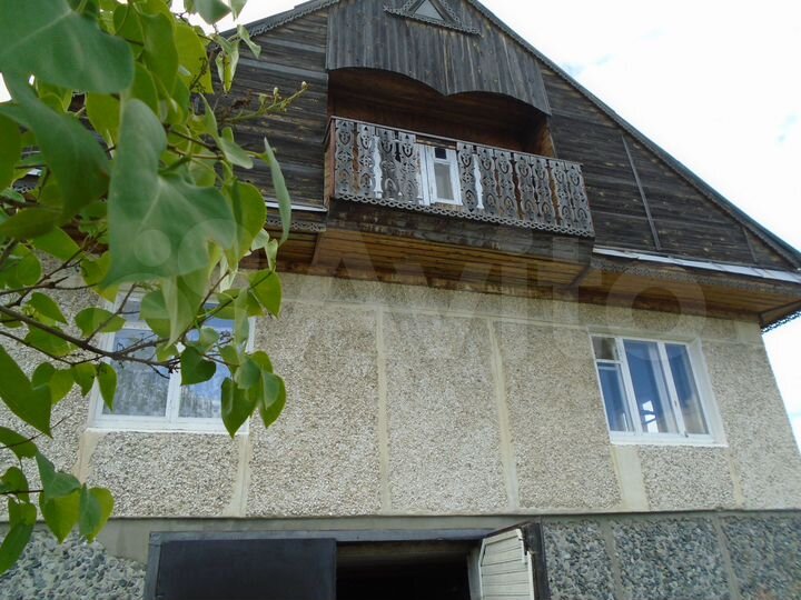 Дом 198,5 м² на участке 7,5 сот.