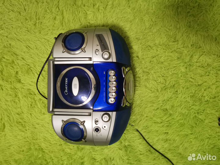 Кассетный магнитофон