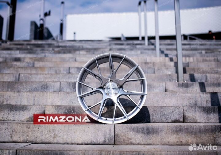 Кованые диски R21 на Audi Q5