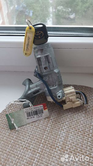 Замок зажигания Toyota Platz SCP11