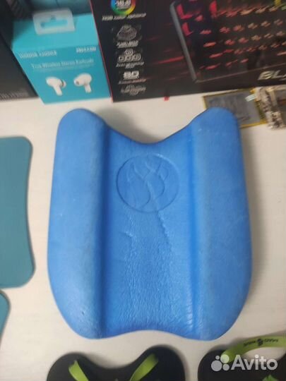 Принадлежности для плавания