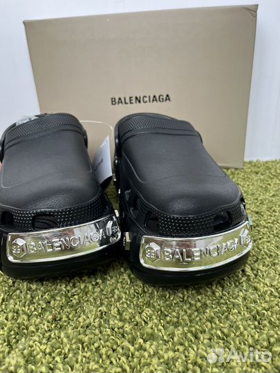 Balenciaga crocs