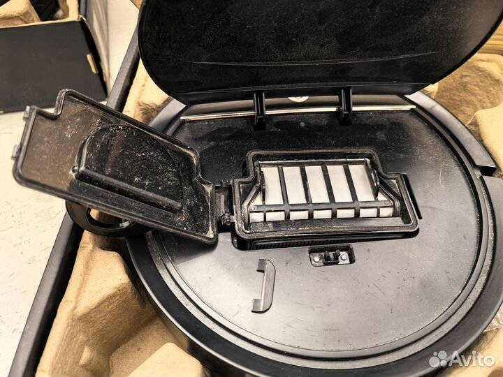 Робот-пылесос Redmond RV-R 280 и 290