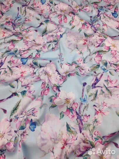 Шелк на отрез с принтом