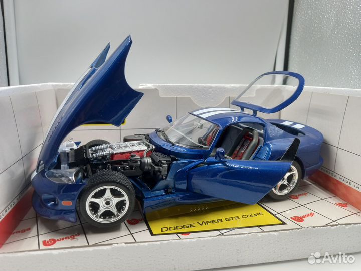 Модели Dodge Viper 1/18 Bburago
