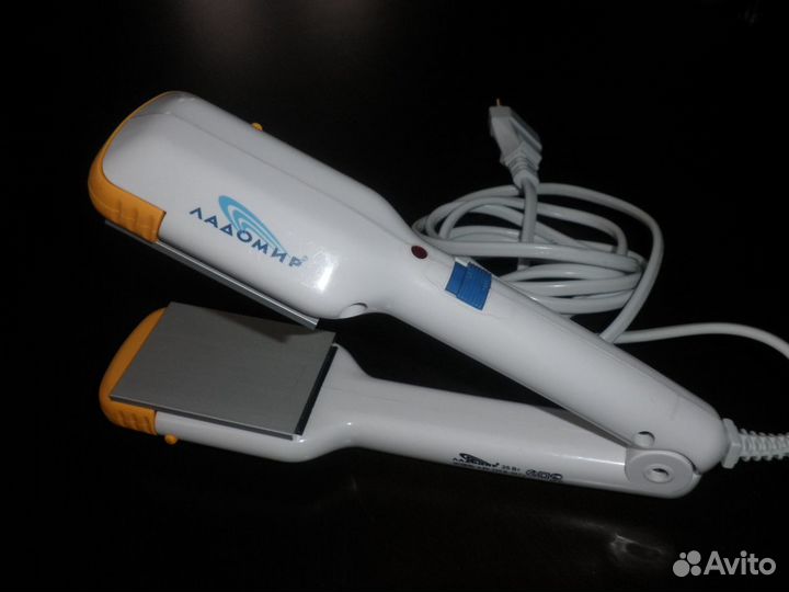 Утюжок для укладки волос Ладомир