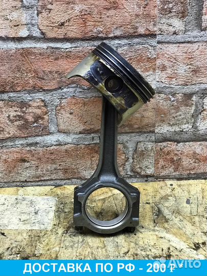 Поршень с шатуном Ford Focus 2 рест