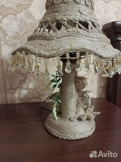 Лампа настольная