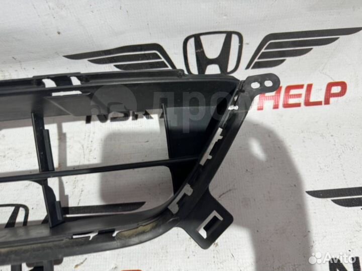 Решетка бампера нижняя Honda Accord CL7 K20A 2006