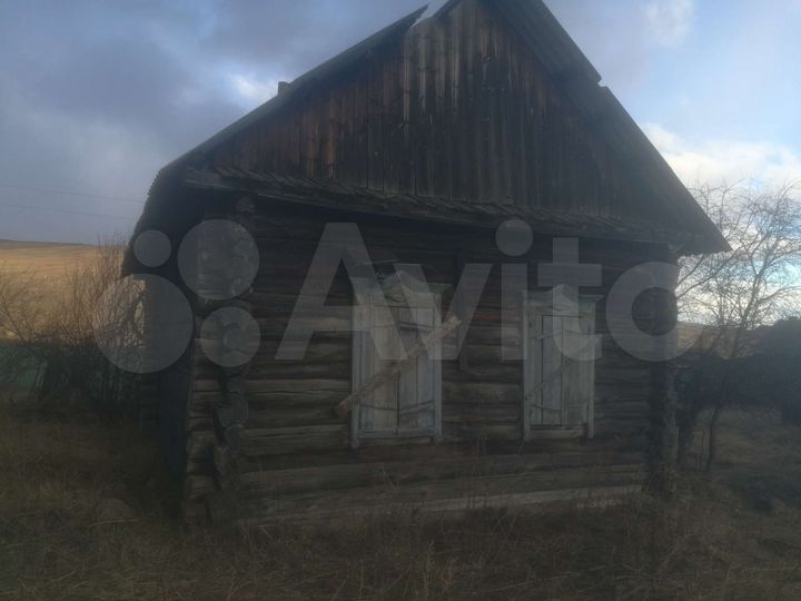 Дом 30 м² на участке 15 сот.