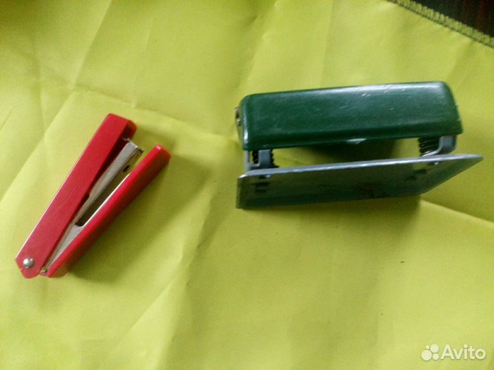 Дырокол, степлер