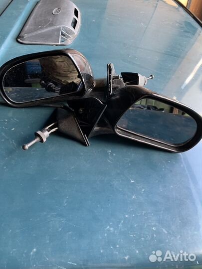 Зеркало заднего вида