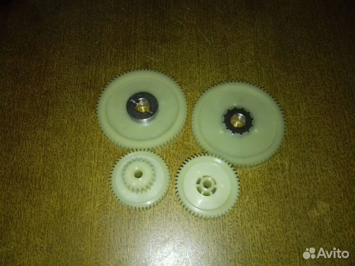 Шестеренки двигателя подъема беговой дорожки