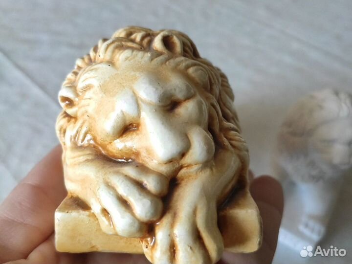 Статуэтка лев фигурка льва фарфоровый матовый