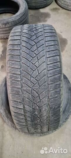 Goodyear UltraGrip Performance 245/45 R18