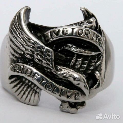 Перстень с черепом