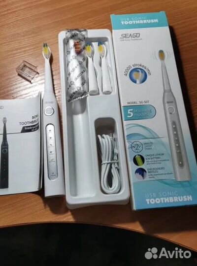 Электрическая зубная щетка Seago новая