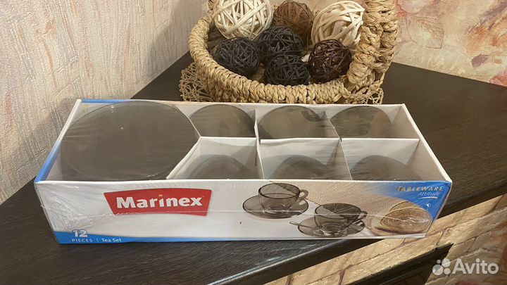 Набор чашек с блюдцами